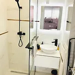 Royal Wellness Lägenhet *