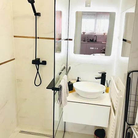 Royal Wellness Апартаменты *